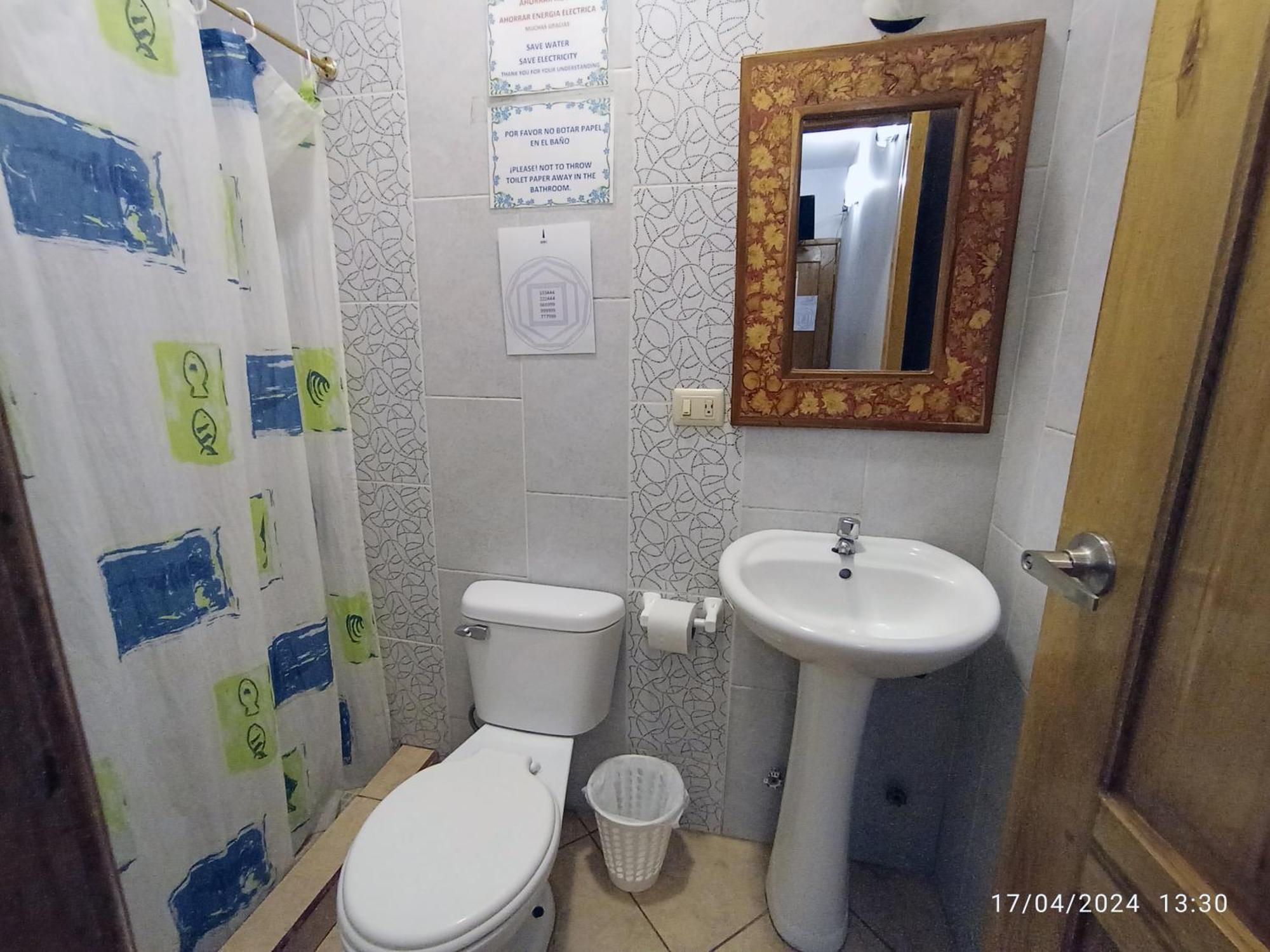 Hostal Yaku Montanita Ngoại thất bức ảnh